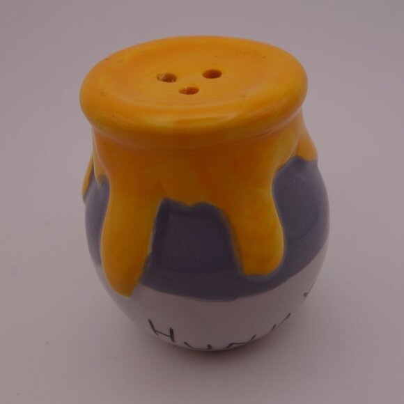 Disney Winnie the Pooh and "Hunny" Pot Ceramic Salt and Pepper Shakers - Picture 10 of 15